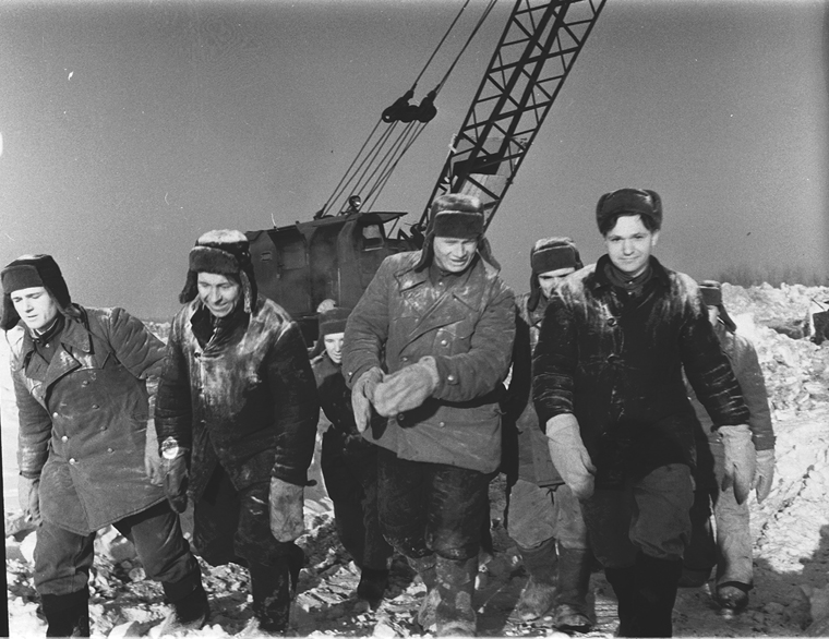 Строители домны Запсиба, 1962 г..jpg